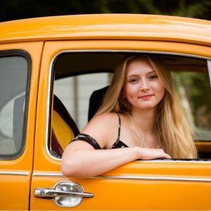 Meet your Posher, Bailey